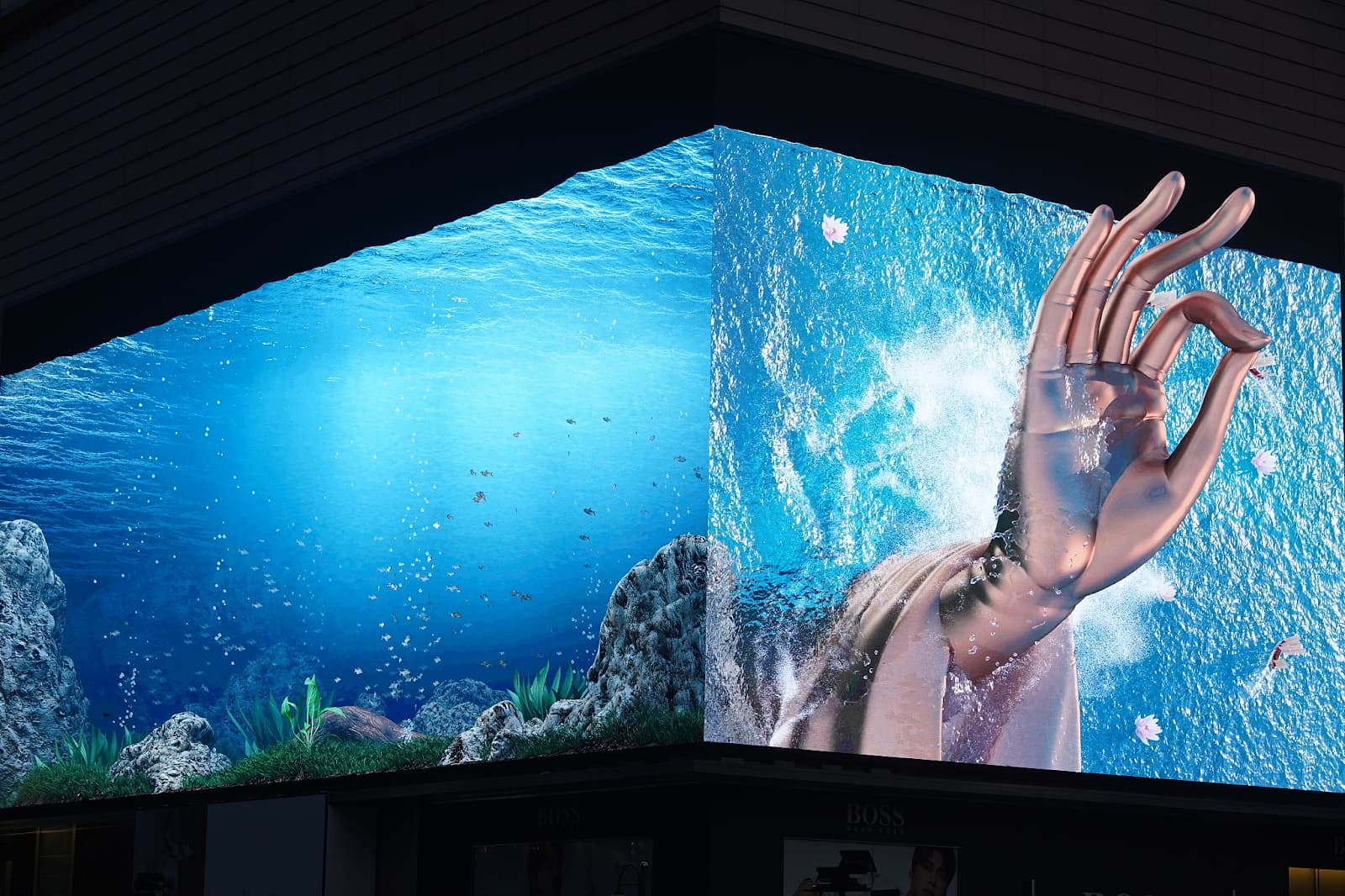  Quảng cáo LED 3D sử dụng 2 góc khác nhau của màn hình LED 2 chiều