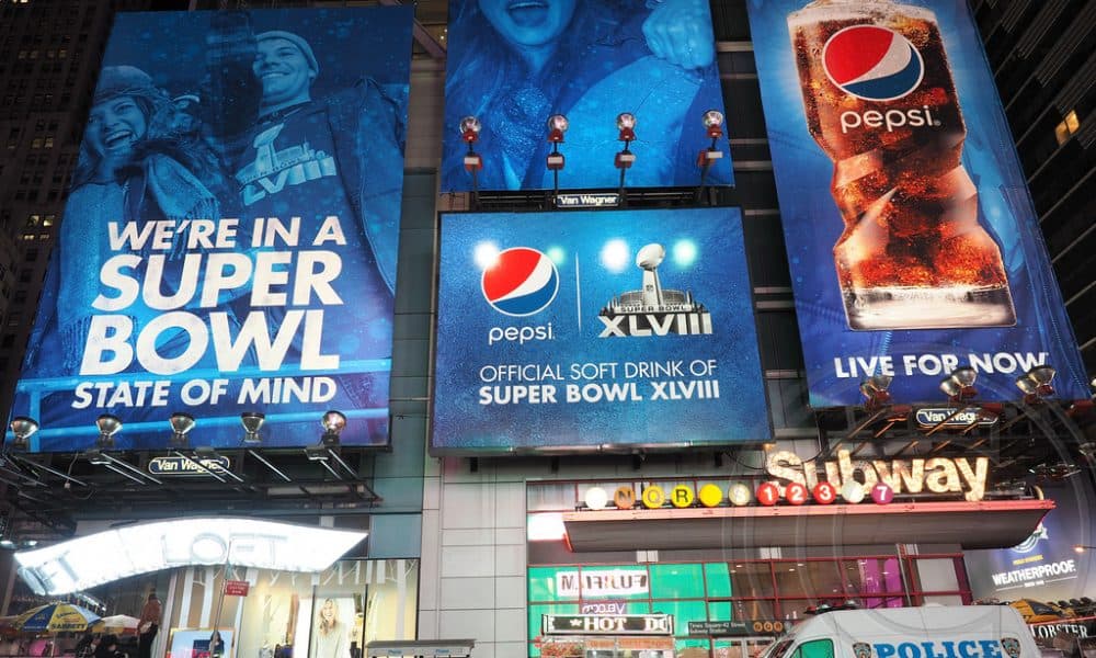 Một trong những quảng cáo hoành tráng của Pepsi tại sự kiện Super Bowl
